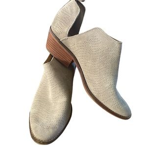 Lucky Brand Grey Heeled Booties for Women